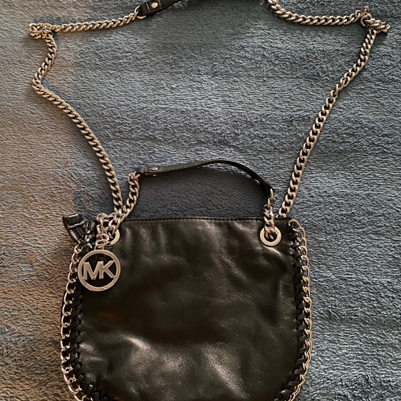 Michael Kors Handbags - Michael Kors black leather chain crossbody